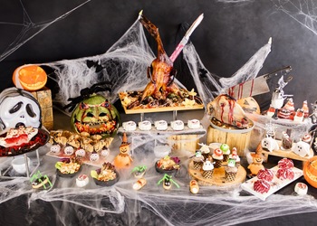 Halloween Agak Laen HARRIS Hotel & Conventions Kelapa Gading