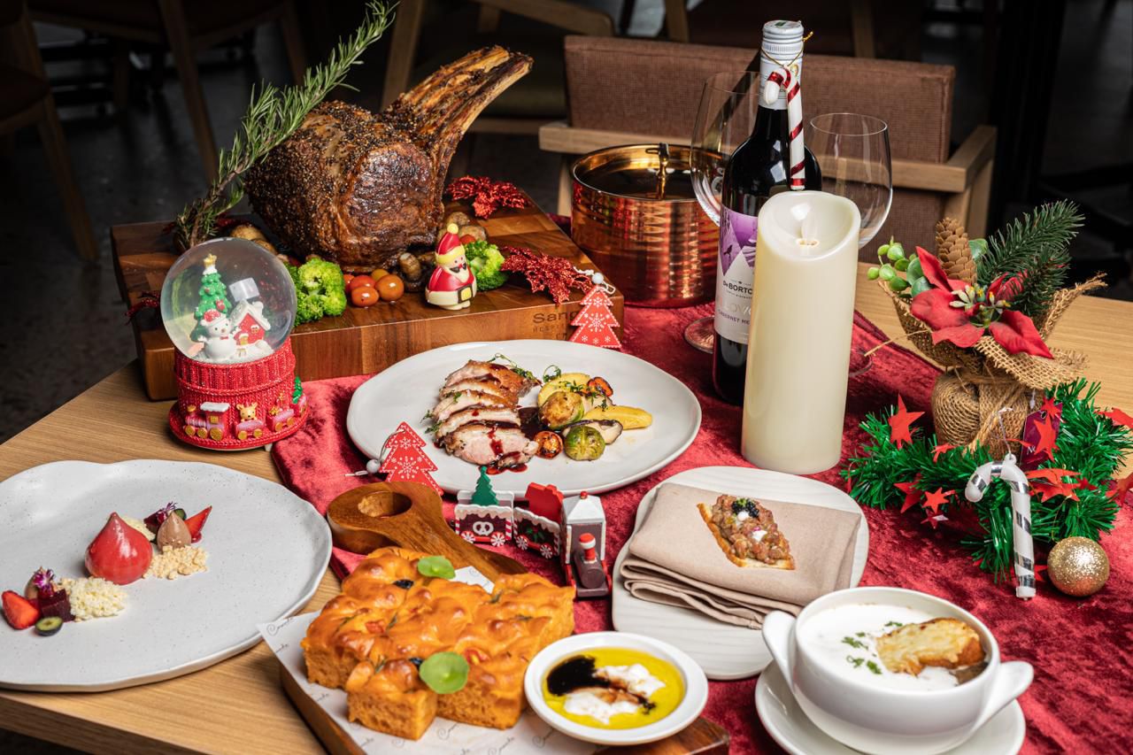 Christmas Dinner Buffet & Tiki Night Party Royal Tulip Gunung Geulis Resort & Golf