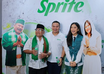 Kampanye “HAUS” Ramadan: Sprite Gandeng Dian Sastro & Haji Bolot 