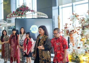 Koleksi Terbaru Alleira Batik Dipamerkan di Vertu Harmoni Jakarta 