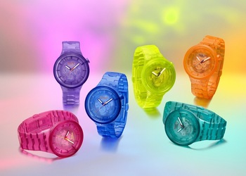 Swatch Colors of Joy yang Cocok Digunakan di Musim Panas