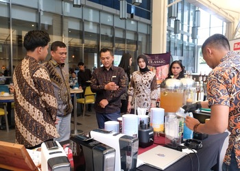 Perayaan Hari Kopi & Hari Batik di Aston Priority Simatupang