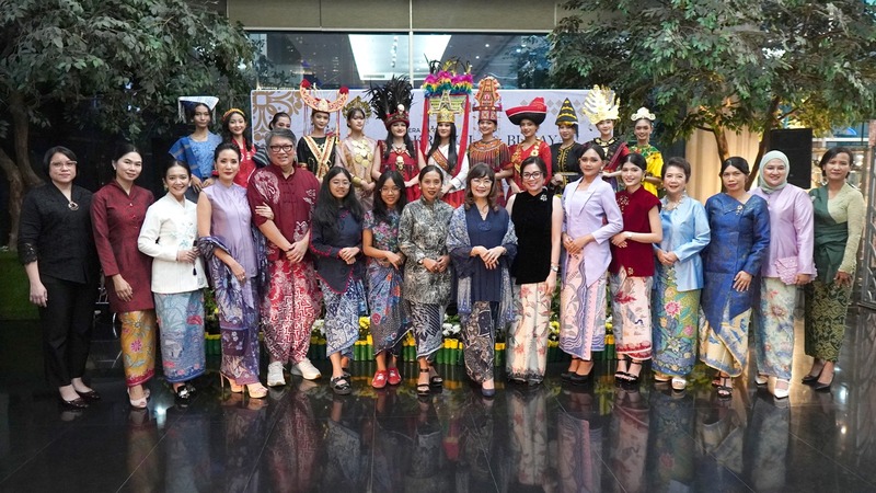 Lentera Kartini: Cakrawala & Budaya Manhattan Hotel Jakarta