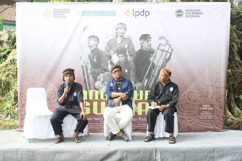 Angklung Gubrag Dogdog Lojor