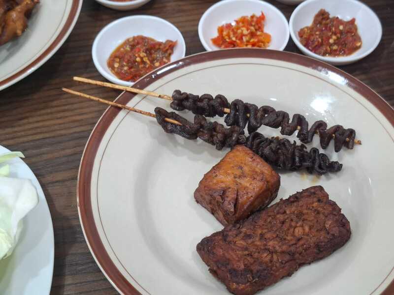 Aneka lauk ayam goreng kleco cabang jakarta