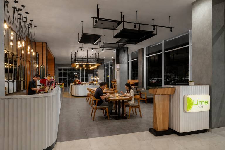 Lime Cafe & Restaurant Fave+ Hotel Pamanukan