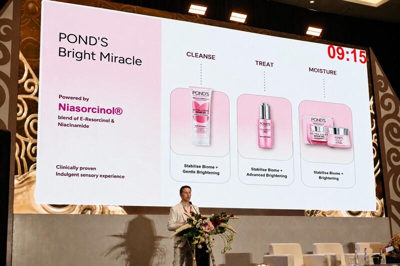 Inovasi POND'S Bright Miracle 'Real Glow' Berteknologi Niasorcinol bersama PERDOSKI