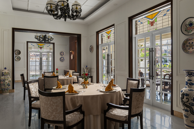 Gianti Indonesian Fine Dining Restaurant - The Prajan Hotel & Villas