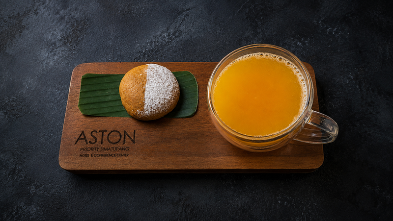 Gold Sparking The Art of Jamu