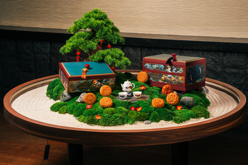 Hampers 'The Jade Collection' JHL Solitaire Gading Serpong