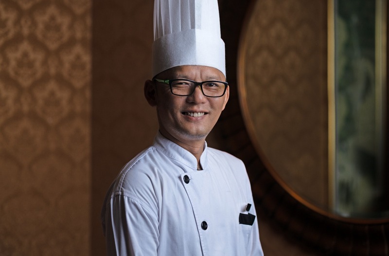 Chef Goh Chin Yan (Chef Raymond)