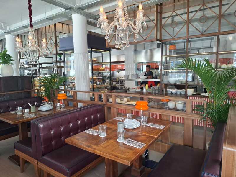 CRU Corner Bistro