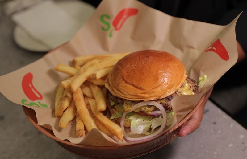 Big Mouth Burgers Oldtimer Chili's