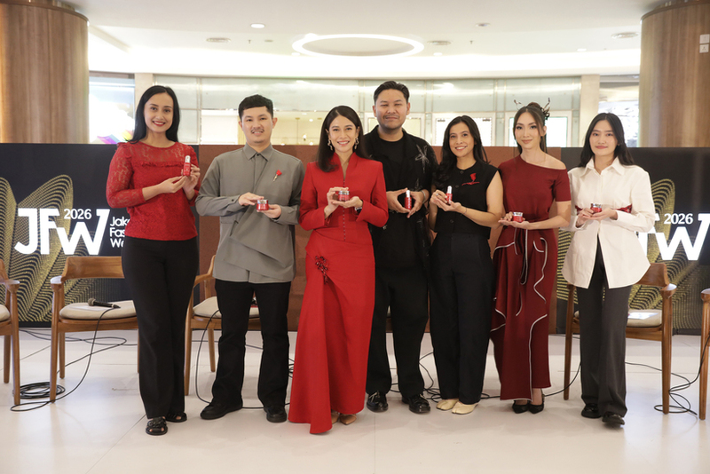 Pond's Age Miracle di Jakarta Fashion Week 2026