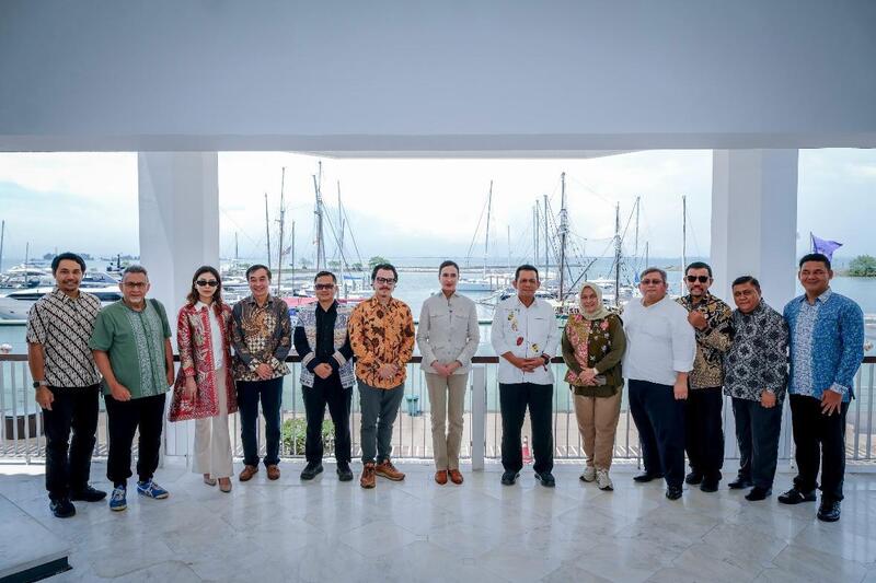 Menteri Pariwisata RI, Widiyanti Putri dan jajarannya