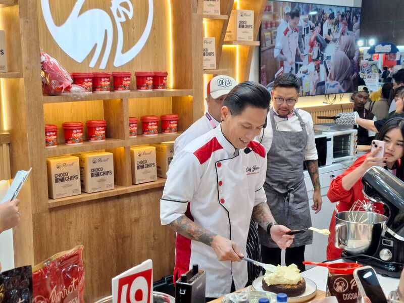 Baking Demo Parrot bersama Chef Juna