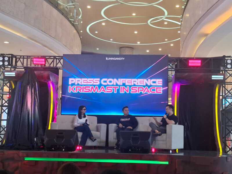 KRISTMASVERSARY Kuningan City Mall