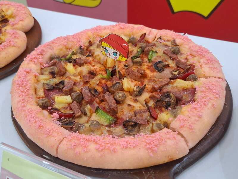 “Slices of Joy with Molly” Pizza Hut Indonesia