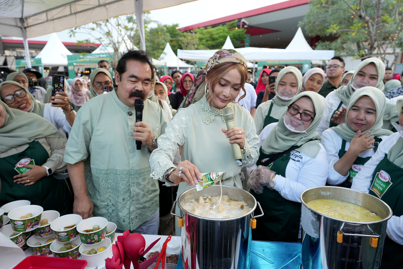 Sasa OPORasi Lebaran Food Festival, Inul Daratista & Adam Suseno