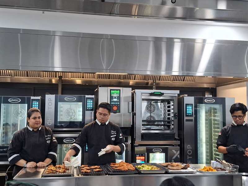 UNOX Experince Center Indonesia